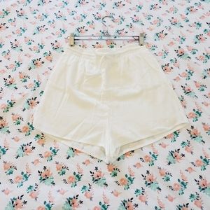 Princess Polly Short White Sz 4 or S